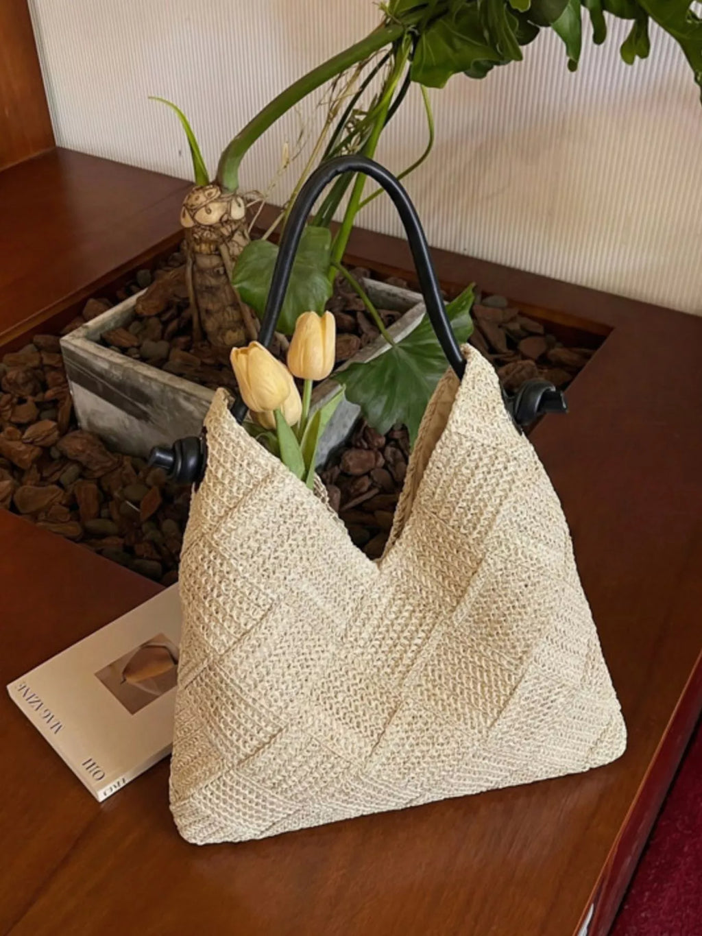 Woven Straw Shoulder Bag – detail view 2 – Muse & Moss