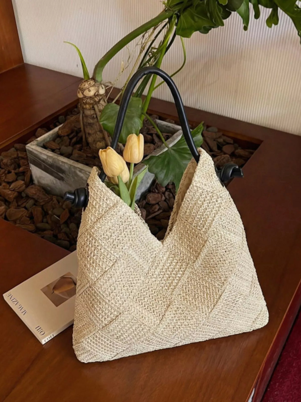 Woven Straw Shoulder Bag – detail view 2 – Muse & Moss