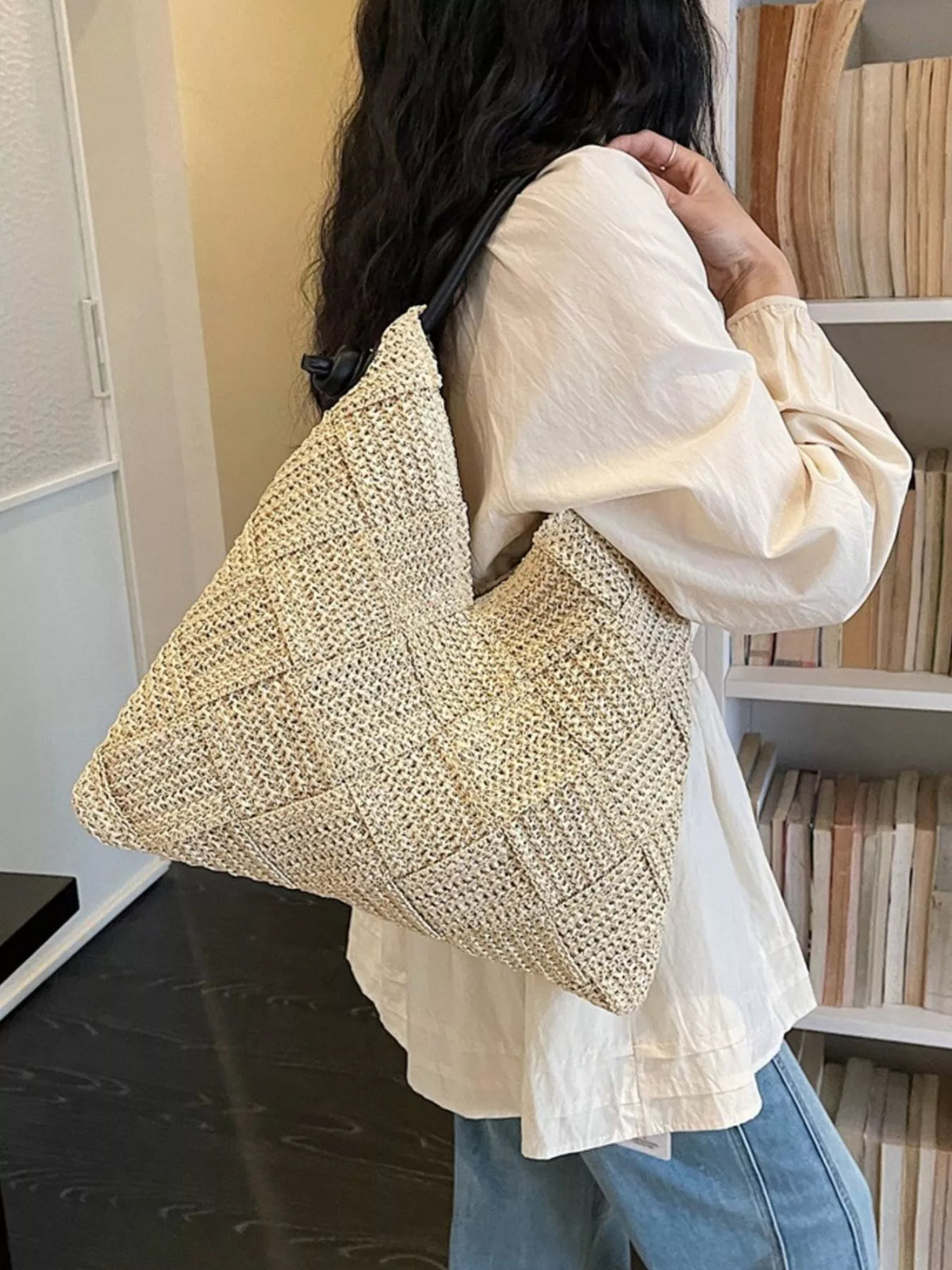 Woven Straw Shoulder Bag – detail view 3 – Muse & Moss