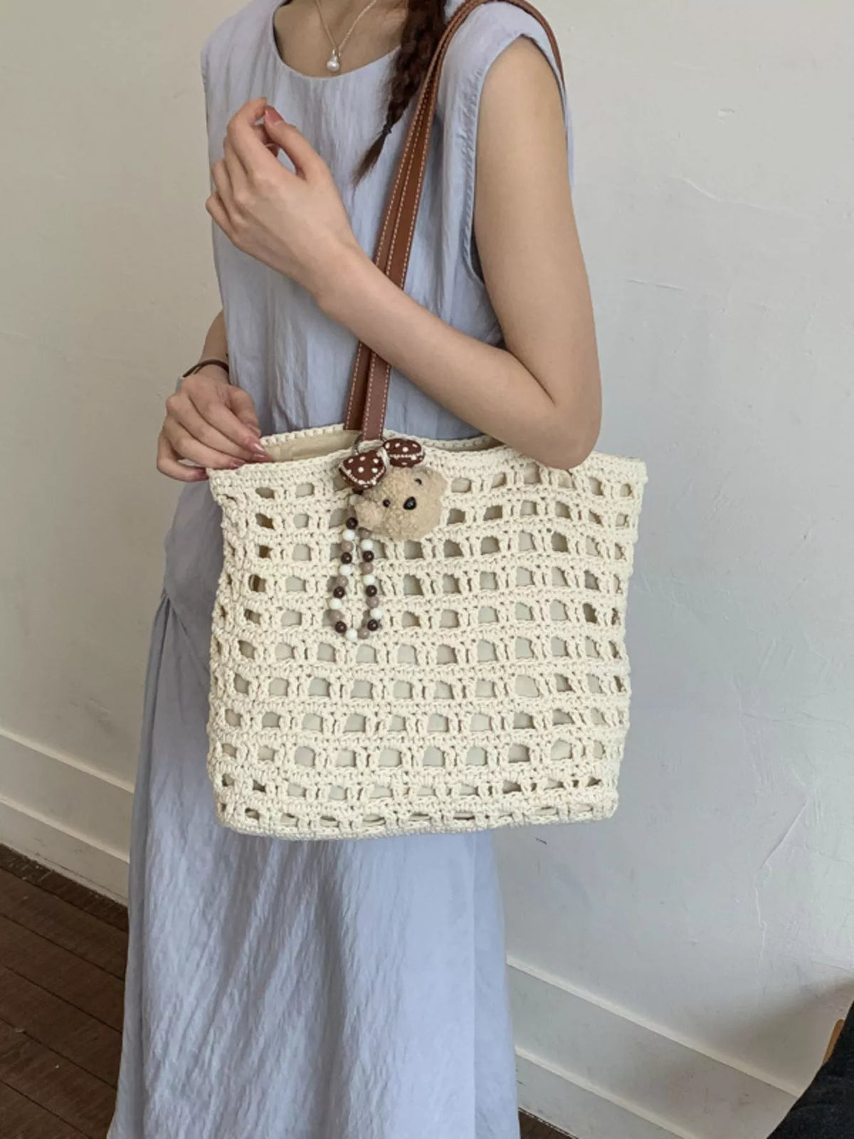Woven Straw Handbag – detail view 3 – Muse & Moss