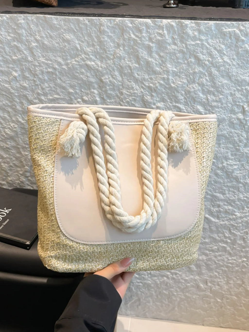 Rope Handle Straw Tote Bag – detail view 4 – Muse & Moss