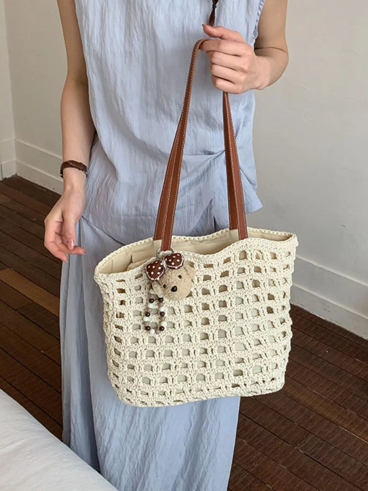 Woven Straw Handbag – detail view 5 – Muse & Moss